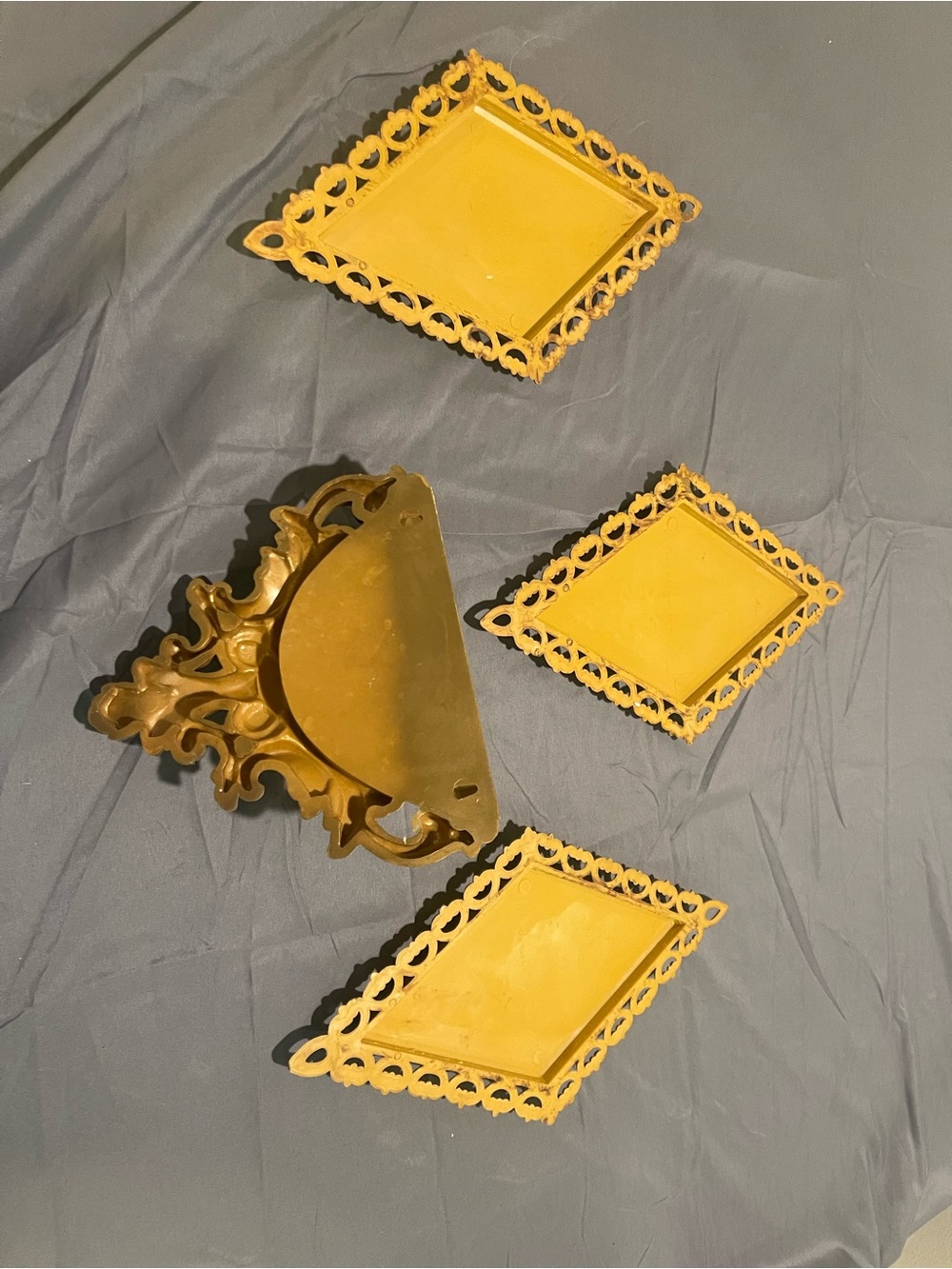 Homco Gold and Cream Ornate 4-Piece Wall Plaque Set with Urn and Lyre Motifs - Picture 7 of 12